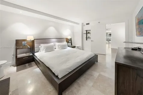 600 Grapetree Drive Key Biscayne FL 33149