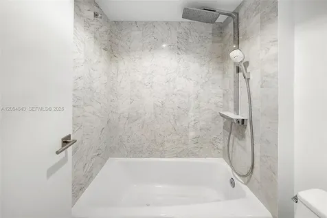 600 Grapetree Drive Key Biscayne FL 33149