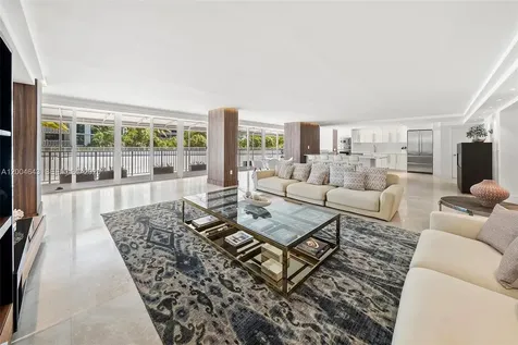 600 Grapetree Drive Key Biscayne FL 33149