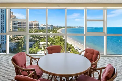 600 Grapetree Drive Key Biscayne FL 33149