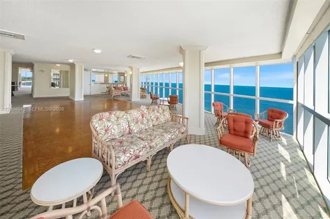 600 Grapetree Drive Key Biscayne FL 33149