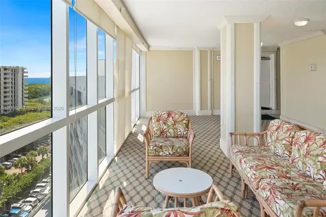 600 Grapetree Drive Key Biscayne FL 33149