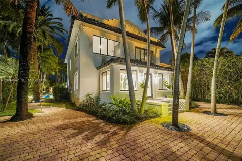3483 Chase Avenue Miami Beach FL 33140