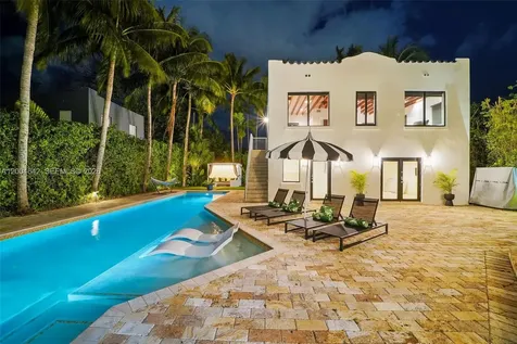 3483 Chase Avenue Miami Beach FL 33140