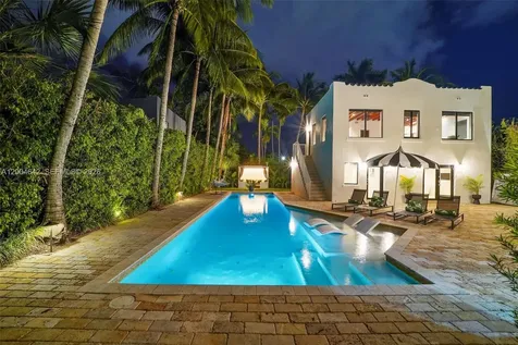 3483 Chase Avenue Miami Beach FL 33140