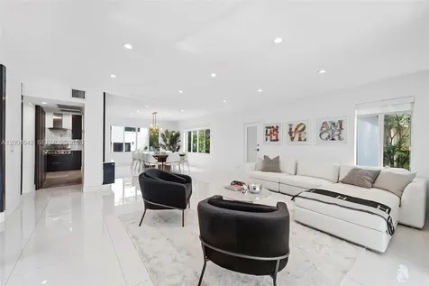 3483 Chase Avenue Miami Beach FL 33140