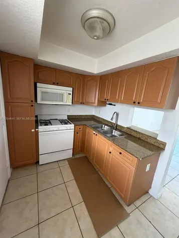 7713 SW 88th Street Miami FL 33156-1007