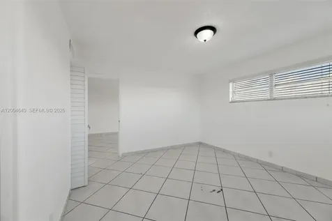 220 SW 9th Avenue Hallandale Beach FL 33009