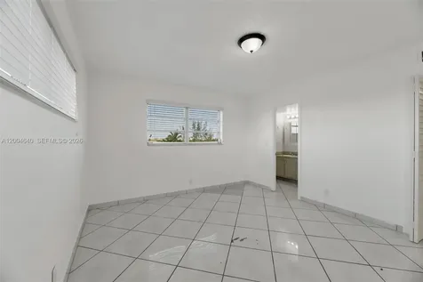 220 SW 9th Avenue Hallandale Beach FL 33009