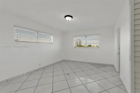 220 SW 9th Avenue Hallandale Beach FL 33009
