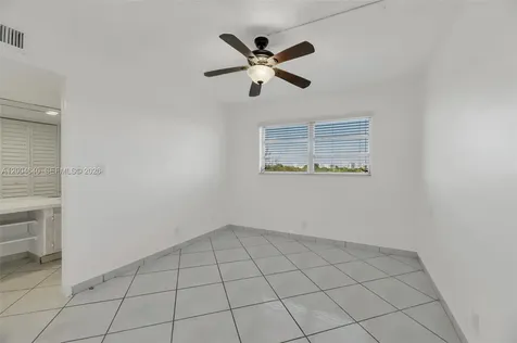 220 SW 9th Avenue Hallandale Beach FL 33009