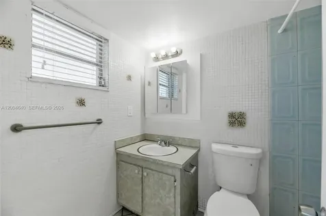220 SW 9th Avenue Hallandale Beach FL 33009