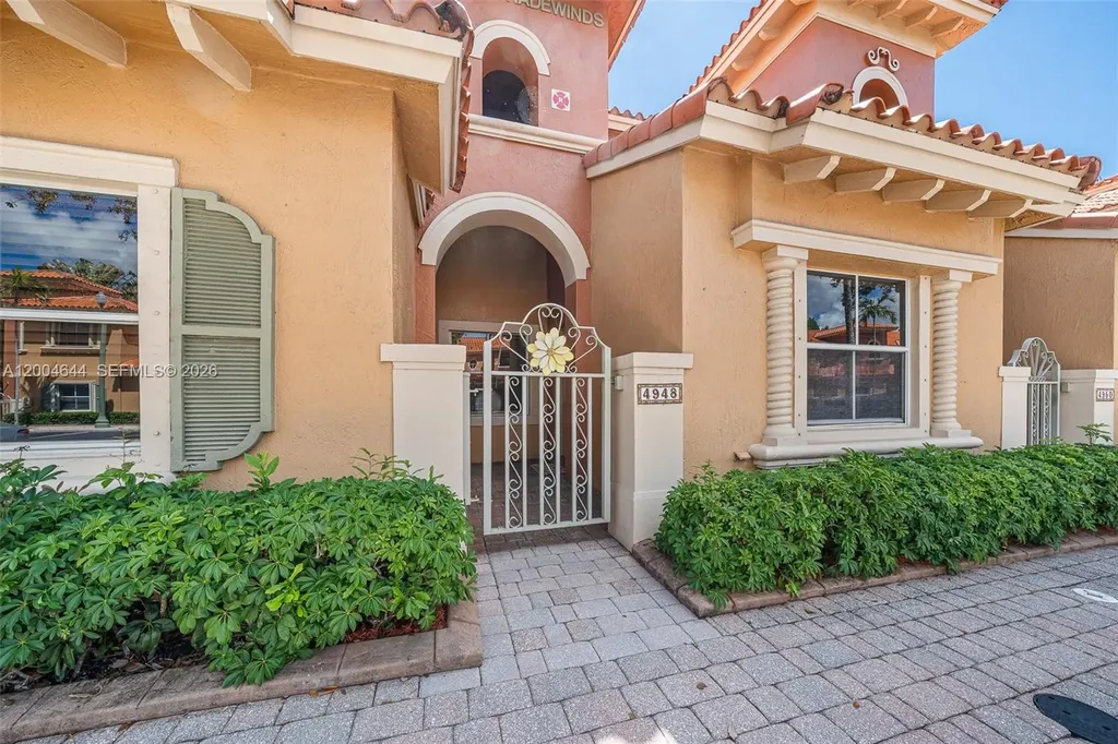 4948 Tradewinds Terrace Dania Beach FL 33312