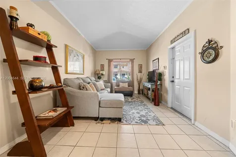 4948 Tradewinds Terrace Dania Beach FL 33312