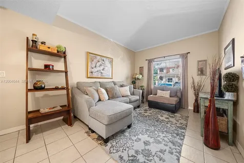 4948 Tradewinds Terrace Dania Beach FL 33312