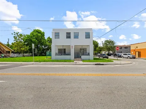 500 SW 8th Avenue Miami FL 33130