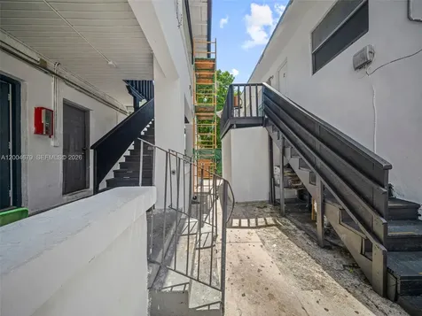 500 SW 8th Avenue Miami FL 33130