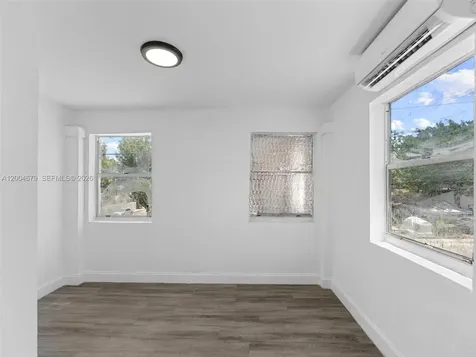 500 SW 8th Avenue Miami FL 33130