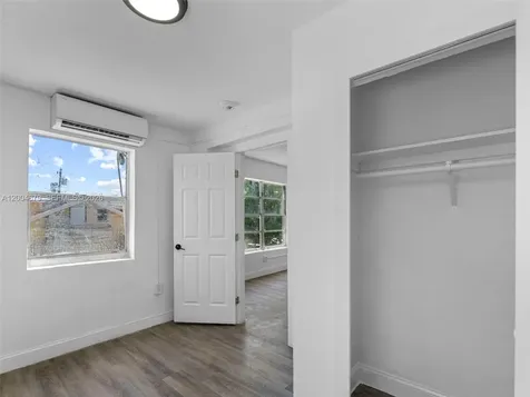 500 SW 8th Avenue Miami FL 33130