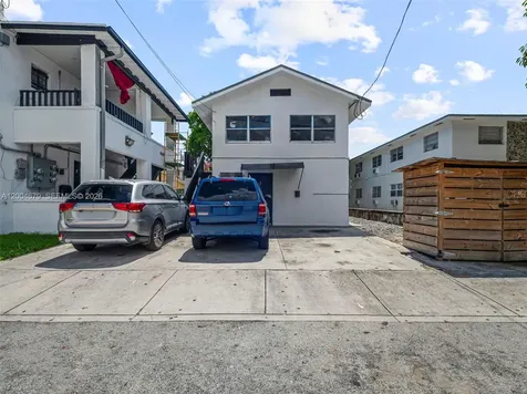 500 SW 8th Avenue Miami FL 33130
