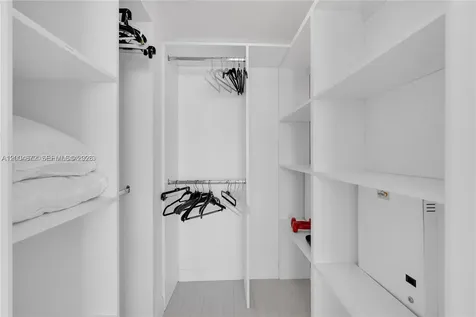 6799 Collins Avenue Miami Beach FL 33141