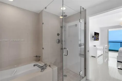 6799 Collins Avenue Miami Beach FL 33141
