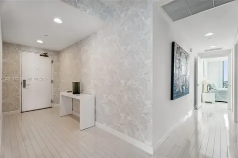 6799 Collins Avenue Miami Beach FL 33141