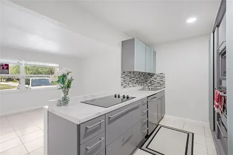 543 SW 61st Terrace Margate FL 33068