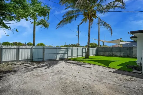 2211 NW 82nd Street Miami FL 33147