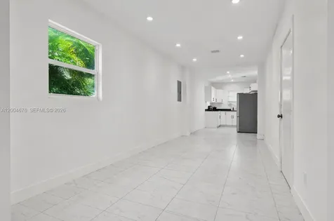 2211 NW 82nd Street Miami FL 33147