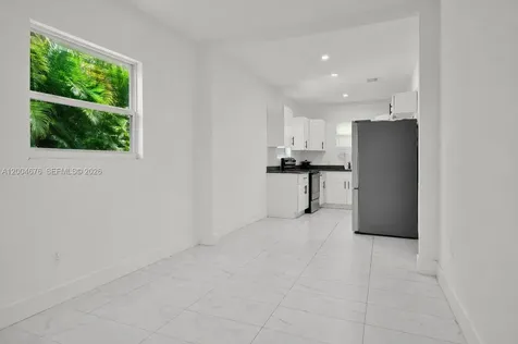 2211 NW 82nd Street Miami FL 33147
