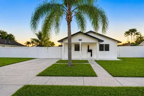22722 SW 114th Place Miami FL 33170