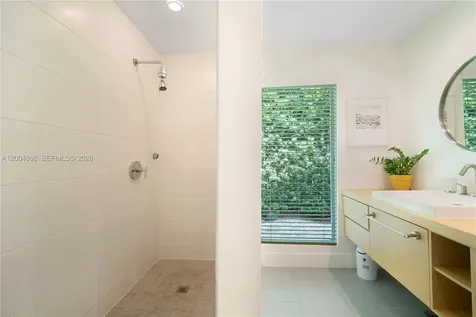 861 Harbor Drive Key Biscayne FL 33149