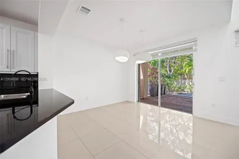 21012 NE 34th Court Aventura FL 33180