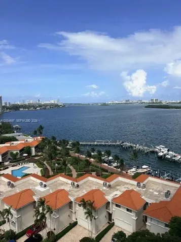 4000 Towerside Terrace Miami FL 33138