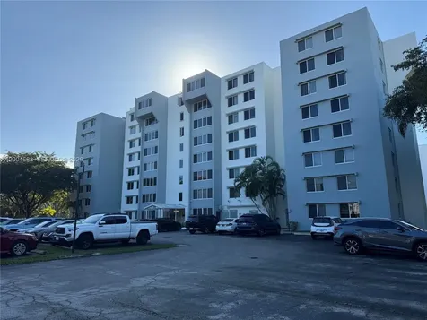 9001 SW 77th Avenue Miami FL 33156