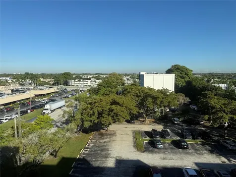 9001 SW 77th Avenue Miami FL 33156