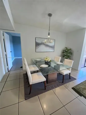 17600 NW 68th Avenue Hialeah FL 33015