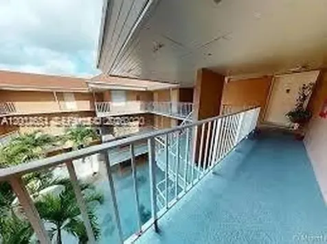 17600 NW 68th Avenue Hialeah FL 33015