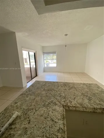 17600 NW 68th Avenue Hialeah FL 33015