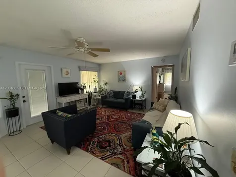 208 Pine Hov Circle Green Acres FL 33463