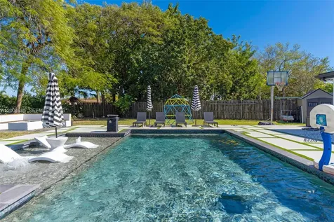 13741 SW 72nd Terrace Miami FL 33183