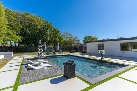 13741 SW 72nd Terrace Miami FL 33183