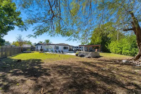13741 SW 72nd Terrace Miami FL 33183
