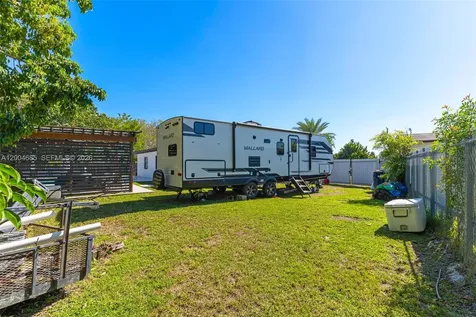 13741 SW 72nd Terrace Miami FL 33183