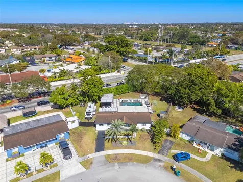 13741 SW 72nd Terrace Miami FL 33183