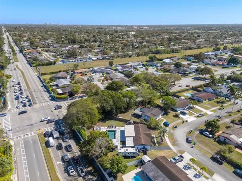 13741 SW 72nd Terrace Miami FL 33183