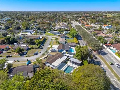 13741 SW 72nd Terrace Miami FL 33183