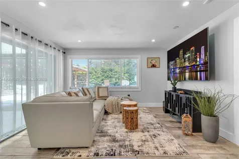 13741 SW 72nd Terrace Miami FL 33183