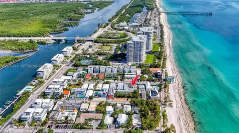 318 Walnut Street Hollywood FL 33019